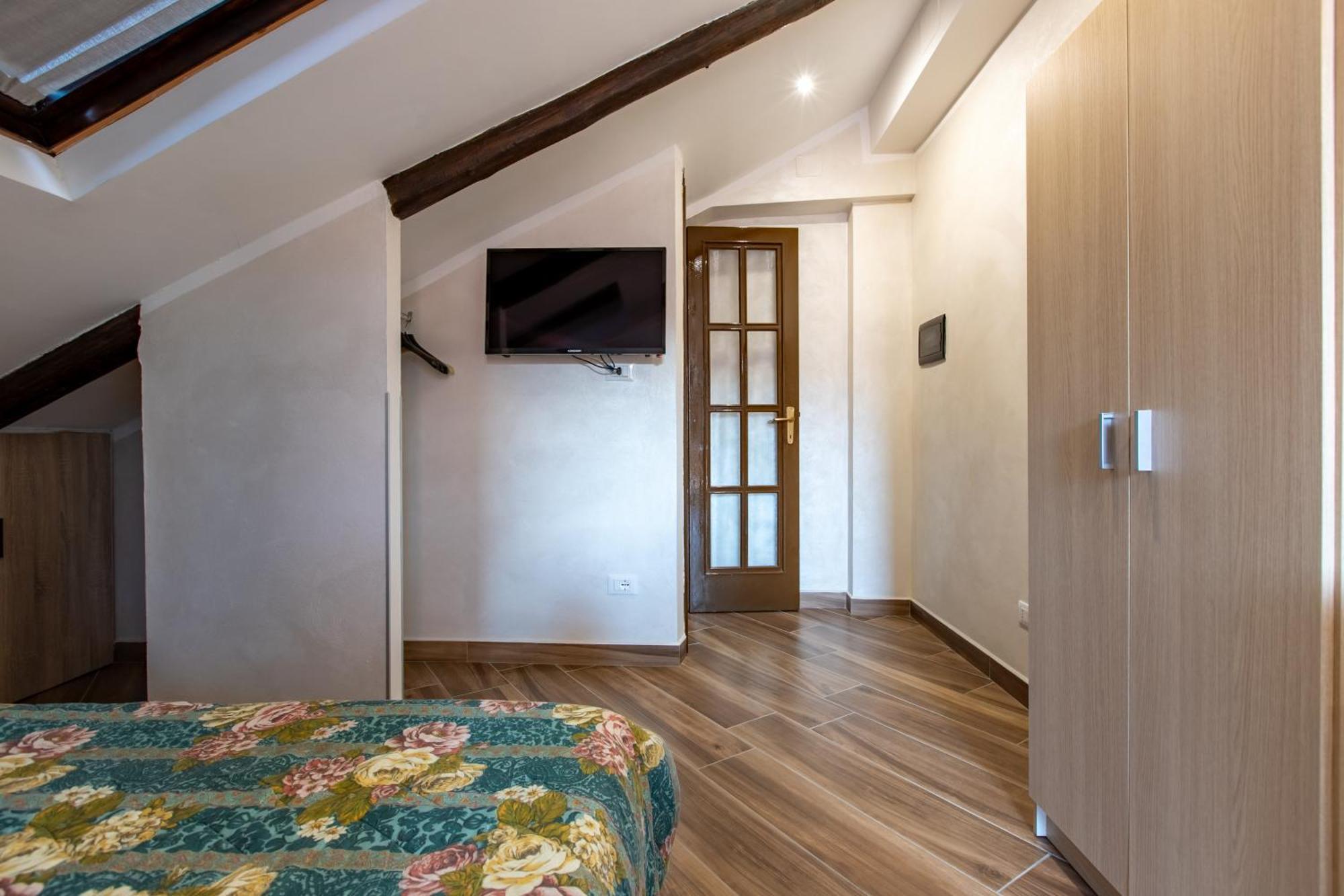 Attico Grand Terrace Apartment อัลบา ภายนอก รูปภาพ